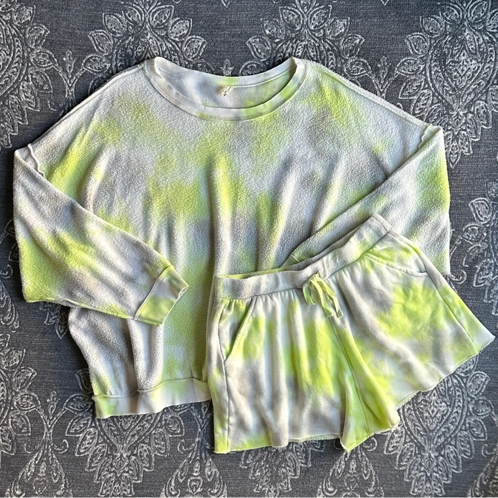 Free People Kelly Washed Tie Dye Set in Lime Size Large